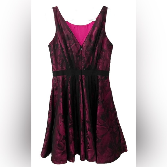 Jessica Simpson Floral Fit&Flare Dress Women 8 Sangria Black/Hot Pink Tulle EUC - Picture 3 of 9